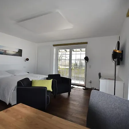 Apartmán Schickes In Landhausvilla Am Chiemsee *