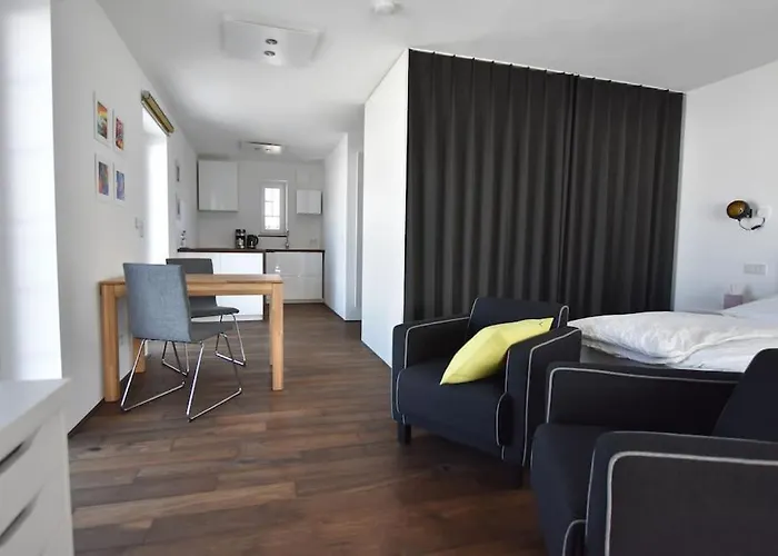Schickes In Landhausvilla Am Chiemsee Apartman *